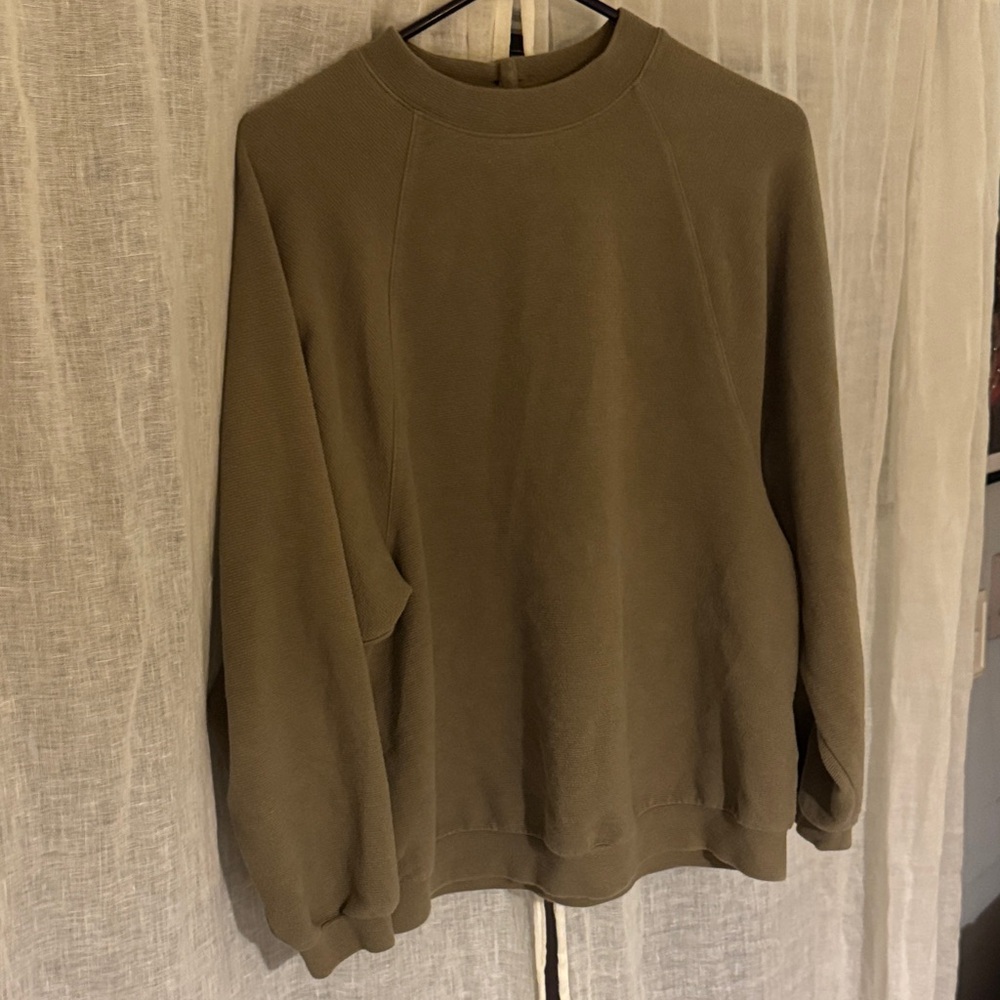 Madewell women’s Khaki Crewneck Sweater
